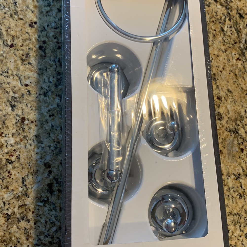 NEW, sealed in box Glacier Bay 3 Piece Bath Hardware Kit | Chrome | Easy Install